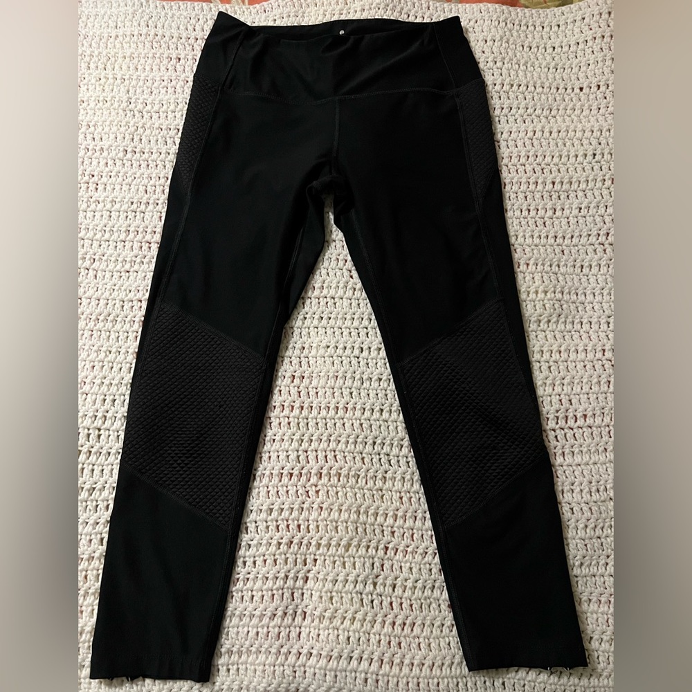 Layer 8 leggings black with knitted sides